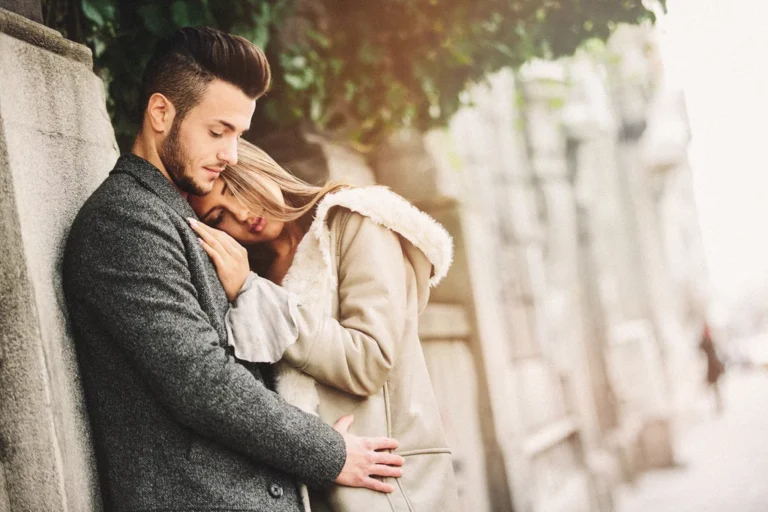 10 Genuinely Strong Relationship Signals